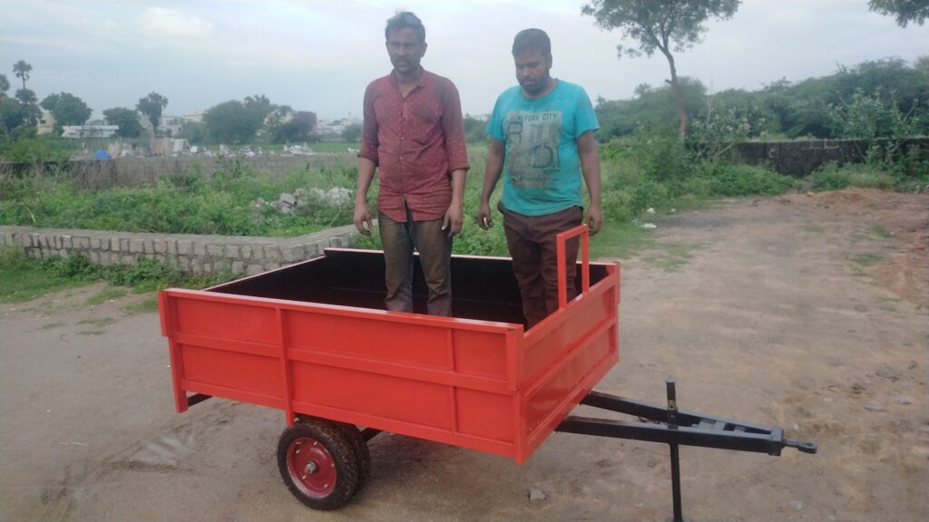 tractor trolley