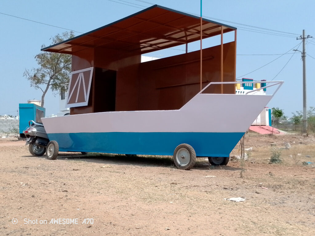 ship model food truck